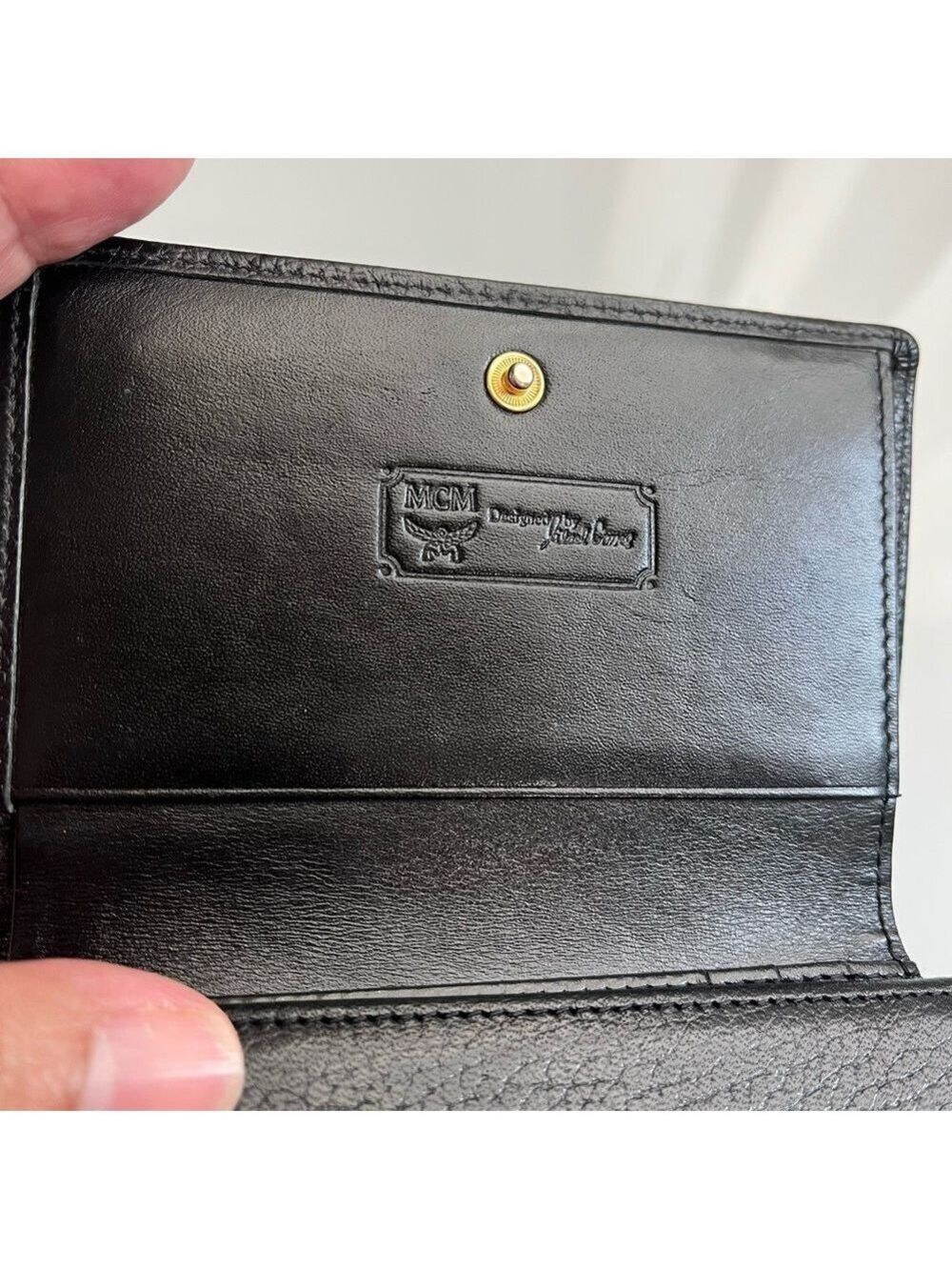MCM SMALL BLACK LEATHER TRIFOLD WALLET - Picture 9 of 11
